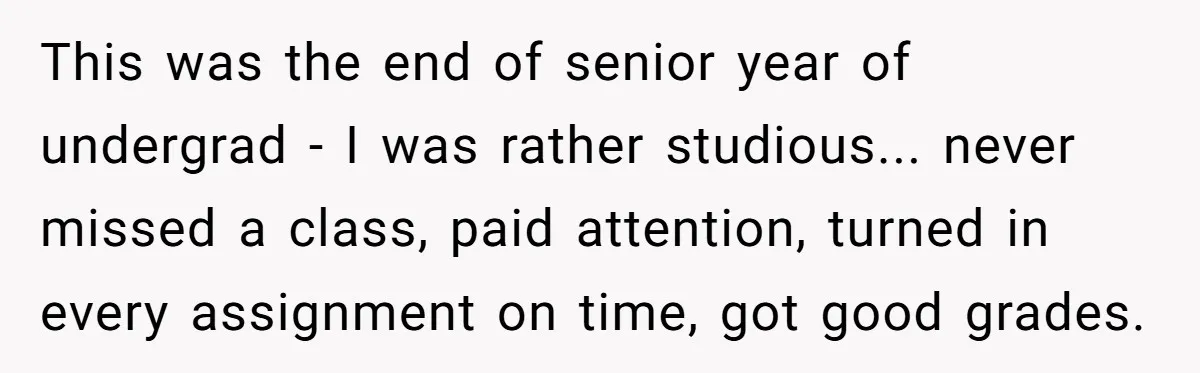 Senior Notices Cheater Invade Their Desk And Quietly Sets The Ultimate Finals Revenge Trap This was the end of senior year of undergrad - I was rather studious... never missed a class, paid attention, turned in every assignment on time, got good grades.