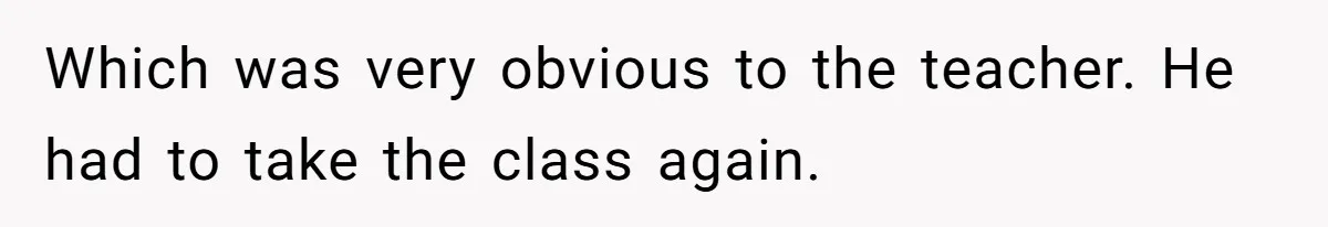 Senior Notices Cheater Invade Their Desk And Quietly Sets The Ultimate Finals Revenge Trap Which was very obvious to the teacher. He had to take the class again.