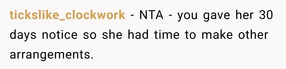 Sibling Lends Sister Car For Months Then Calls Police When She Sneaks Off With It tickslike_clockwork − NTA - you gave her 30 days notice so she had time to make other arrangements.