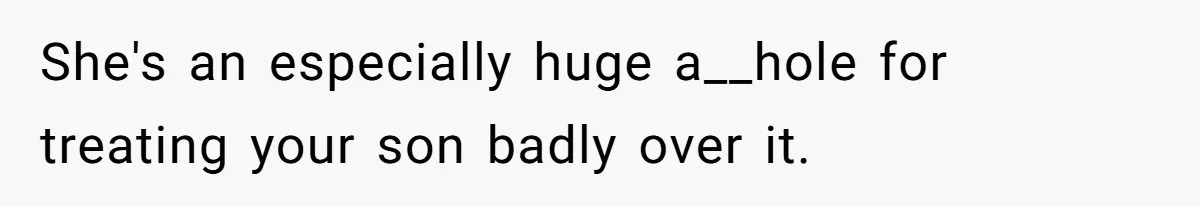 Husband Films Wife Stealing All His Fries, She Explodes Then Turns Her Anger On Their Son She's an especially huge a__hole for treating your son badly over it.