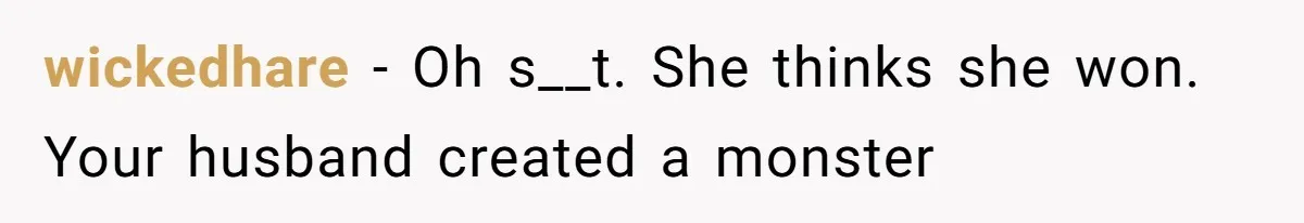 Karen Demands Manager Fires Lazy Grocery Employee For Refusing Service, Turns Out It's His Wife wickedhare − Oh s__t. She thinks she won. Your husband created a monster
