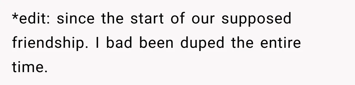 Kind Baker Gifts Free Wedding Photos Then Refuses After Bride’s Crew Ruins Her Entire Life *edit: since the start of our supposed friendship. I bad been duped the entire time.
