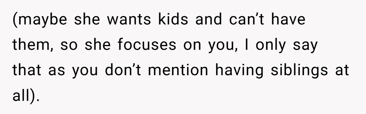 Bride Refuses To Name Stepmom “Mom Of The Bride,” Dad Says Her Real Mom Shouldn’t Be Hurt (maybe she wants kids and can’t have them, so she focuses on you, I only say that as you don’t mention having siblings at all).