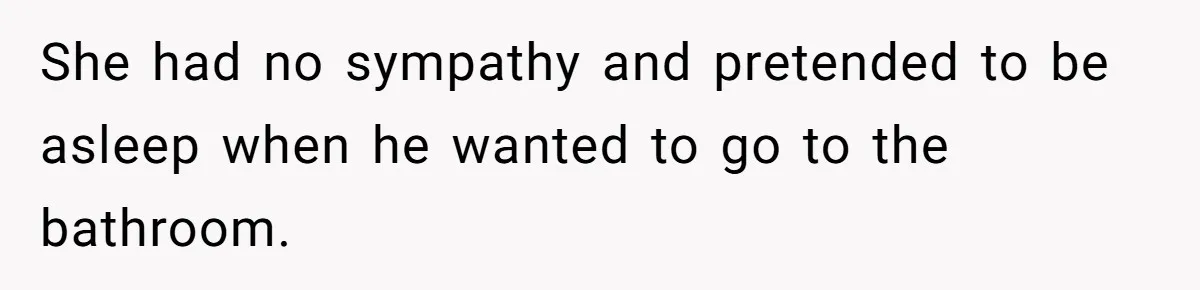 Traveler Surrenders Window Seat To Rude Passenger, Then Blocks Entire Aisle With Fake Nap Revenge She had no sympathy and pretended to be asleep when he wanted to go to the bathroom.