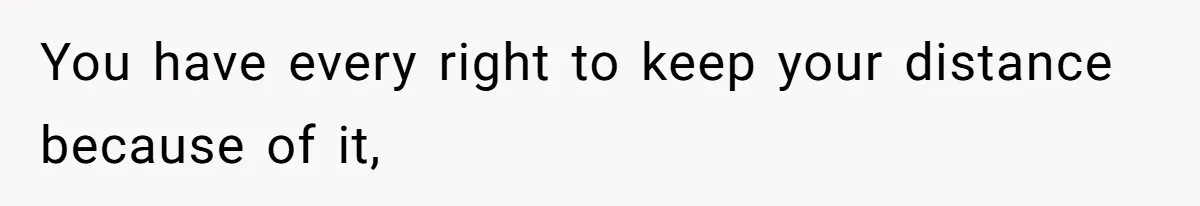 Stepmom’s Husband Refuses To Pay Stepdaughter’s Wedding, Tells Her To “Ask Your Dead Dad” You have every right to keep your distance because of it,