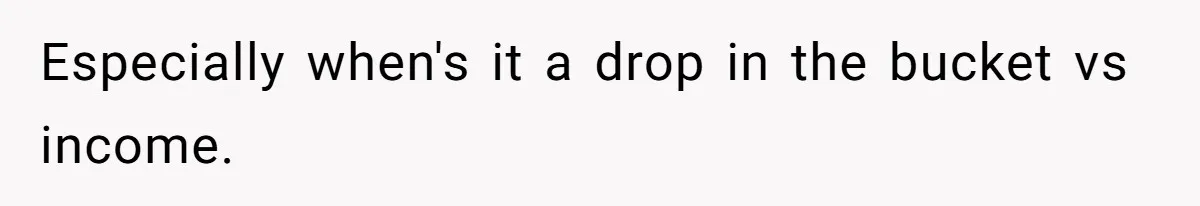 Wife Drops $5K On Gaming Gear, Husband Calls It “Financial Infidelity” And Wants Her To Return It Especially when's it a drop in the bucket vs income.