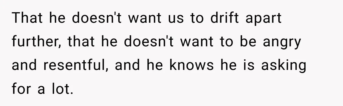 Wife Drops $5K On Gaming Gear, Husband Calls It “Financial Infidelity” And Wants Her To Return It That he doesn't want us to drift apart further, that he doesn't want to be angry and resentful, and he knows he is asking for a lot.