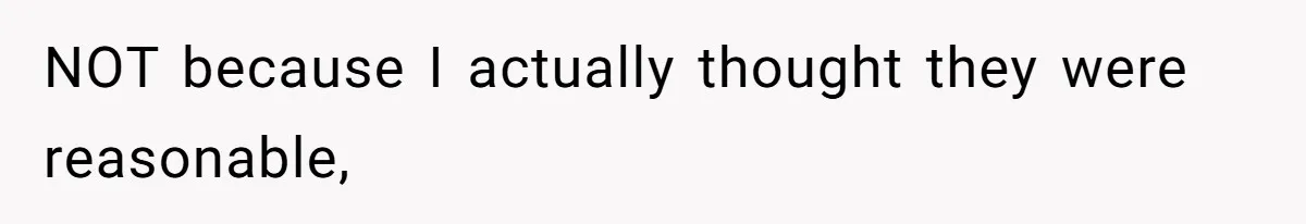Wife Drops $5K On Gaming Gear, Husband Calls It “Financial Infidelity” And Wants Her To Return It NOT because I actually thought they were reasonable,