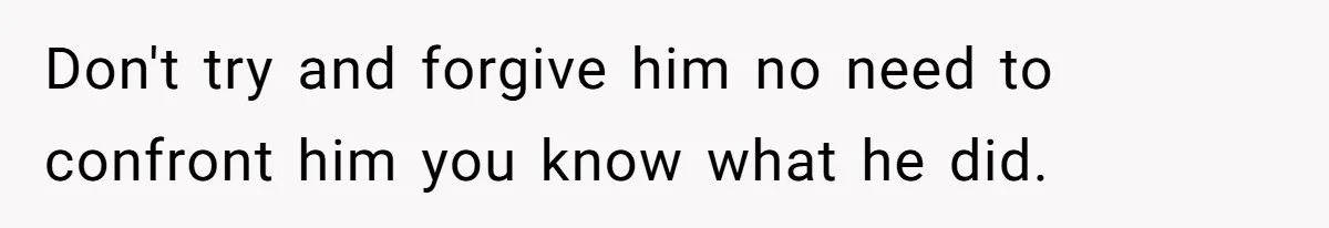 Girlfriend Uncovers Boyfriend Cheating On Warning Group, His Attitude At Her For Exposing Him Shocks Back Don't try and forgive him no need to confront him you know what he did.