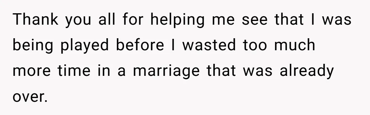 Wife Drops $5K On Gaming Gear, Husband Calls It “Financial Infidelity” And Wants Her To Return It Thank you all for helping me see that I was being played before I wasted too much more time in a marriage that was already over.