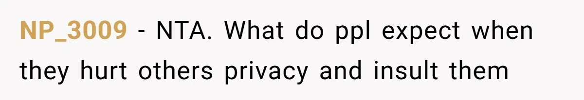 Nosy Older Woman Reads Stranger’s Private Texts On Train And Gets Brutal Four-Word Reality Check NP_3009 − NTA. What do ppl expect when they hurt others privacy and insult them