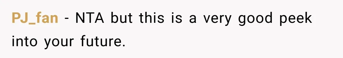 Man Forces His Fiancée To Choose Between Him And Her Parents Over Wedding Venue Dispute PJ_fan − NTA but this is a very good peek into your future.