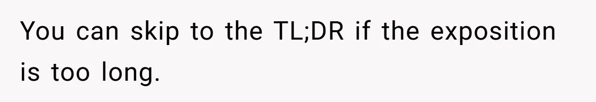 Girlfriend Finally Snaps After Her “Private Chef” Boyfriend Refuses Real Dates For Years You can skip to the TL;DR if the exposition is too long.