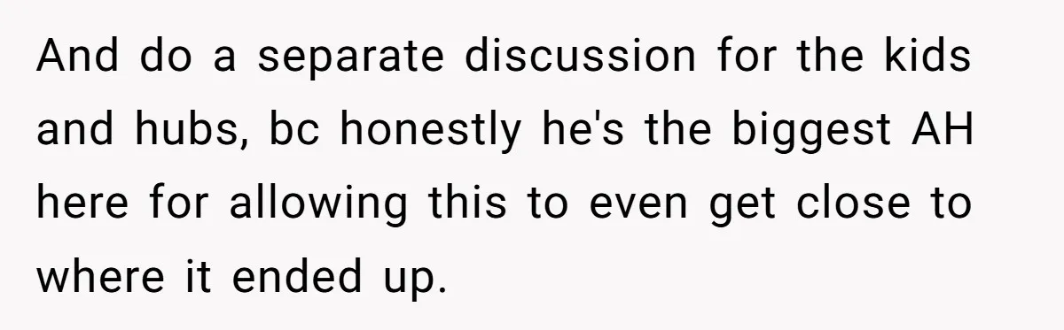 Mom Goes To Applebee’s Alone After Husband And Kids Refuse To Do Dishes And do a separate discussion for the kids and hubs, bc honestly he's the biggest AH here for allowing this to even get close to where it ended up.