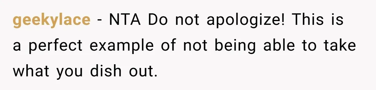 Vegetarian Woman Questions Vegan’s Makeup Choices, Accidentally Triggers Full-Blown Identity Meltdown Online geekylace − NTA Do not apologize! This is a perfect example of not being able to take what you dish out.
