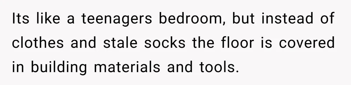 Office Worker Finally Snaps After Builders Turn His Entrance Into a Dumping Ground - One Bowl of Spaghetti Ends Their Nonsense Its like a teenagers bedroom, but instead of clothes and stale socks the floor is covered in building materials and tools.
