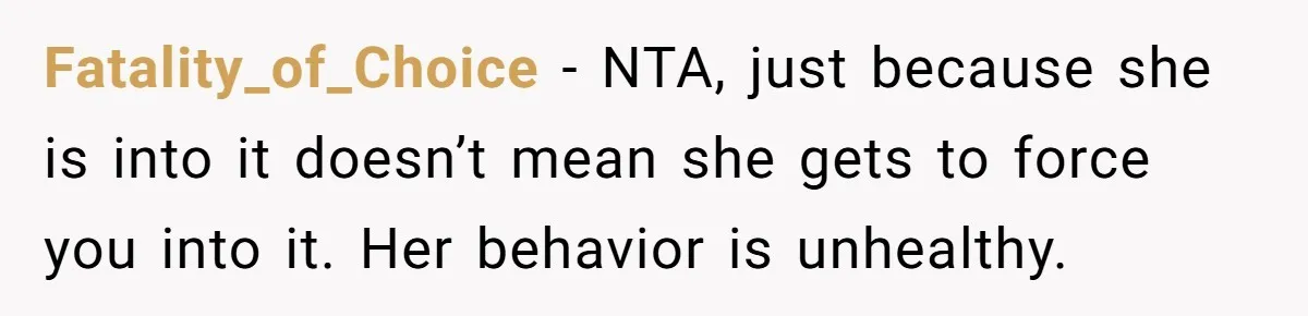 Husband Can't Handle Wife's ‘Toddler’ Transformation, Divorces Her On The Spot, And Her Family Isn't Happy Fatality_of_Choice − NTA, just because she is into it doesn’t mean she gets to force you into it. Her behavior is unhealthy.