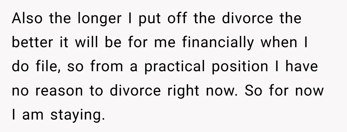 Devoted Stay-At-Home Dad Uncovers Wife’s Secret Date - 5000 Words Journal Of A Heartbroken Man Also the longer I put off the divorce the better it will be for me financially when I do file, so from a practical position I have no reason to...
