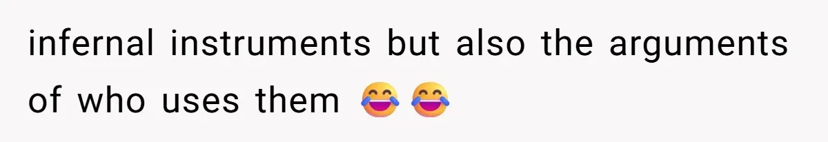 Sister Sends 1,000 Unremovable Stickers As A ‘Christmas Gift’ To Brother-In-Law, He’ll Never Forget It infernal instruments but also the arguments of who uses them 😂😂