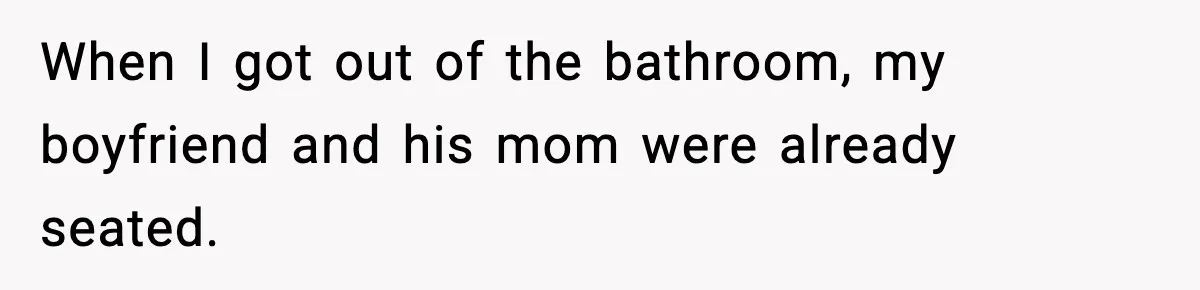 Waitress Assumes Black Women Don’t Tip, Then Gets Exactly What She Expected When I got out of the bathroom, my boyfriend and his mom were already seated.