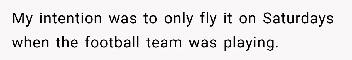 Homeowner Turns Bulldogs Flag Rule on HOA, Flies It Every Game Day Until They Give Up My intention was to only fly it on Saturdays when the football team was playing.