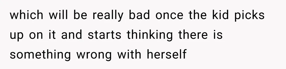 Friend Ditches Late Woman And 4-Year-Old At Restaurant To Prove A Crucial Point which will be really bad once the kid picks up on it and starts thinking there is something wrong with herself