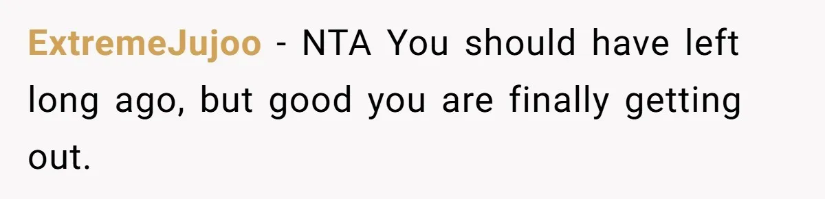 Wife Ends Marriage After Husband Lies About Stepdaughter's Therapy As Girl Turns Increasingly Hostile ExtremeJujoo − NTA You should have left long ago, but good you are finally getting out.