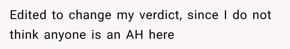 Pregnant Woman Refuses Bizarre Baby Name Tradition, Now Her In-Laws Say She’s Disrespecting History Edited to change my verdict, since I do not think anyone is an AH here