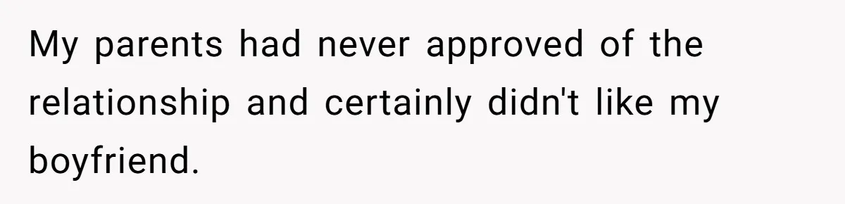 Young Mother Calls Out Her Mom For Abandoning Her During Intense Labor Contractions My parents had never approved of the relationship and certainly didn't like my boyfriend.