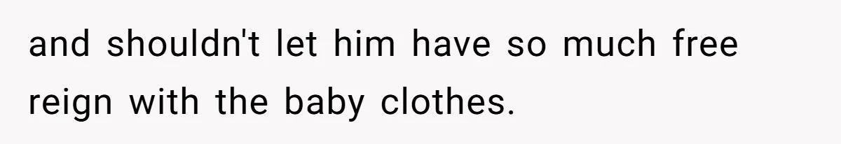 Expectant Parents Allow Husband To Choose Dino Printed Clothes For Baby Girl, Despite Family's Opinion and shouldn't let him have so much free reign with the baby clothes.