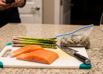 A Dream Dinner Turns Sour After a Boyfriend Banishes a Single Glass of Wine