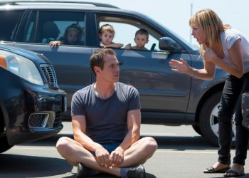 Woman Stood In A Parking Space To Save It, So Man Sits Down And Refuses To Move