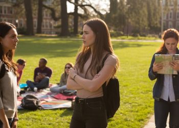 Multilingual Student Gets Told To Stop Showing Off, Delivers A Brutal Reality Check