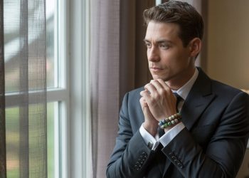 He Wants To Wear A Bracelet From His Traumatic Childhood, His Fiancée Calls It Inappropriate