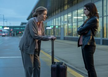 Son Stops Caving To His Abusive Mom, Leaves Her At the Airport After Last-Minute Drama