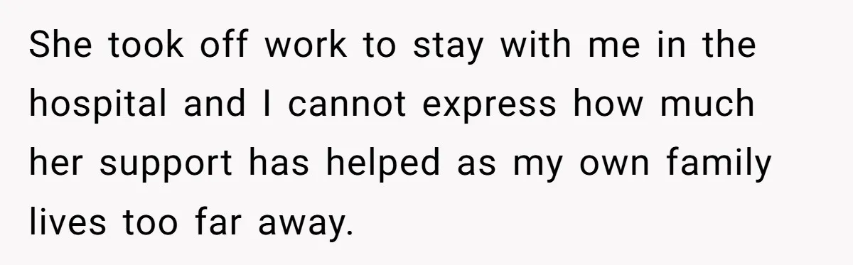 Boyfriend Explodes Over Girlfriend's Innocent Hospital Photo, Then He Tells His Mom It "Triggers Anxiety" She took off work to stay with me in the hospital and I cannot express how much her support has helped as my own family lives too far away.