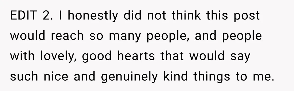 Young Receptionist Endures Public Humiliation, But Turns The Tables With Clever Compliance EDIT 2. I honestly did not think this post would reach so many people, and people with lovely, good hearts that would say such nice and genuinely kind things to...