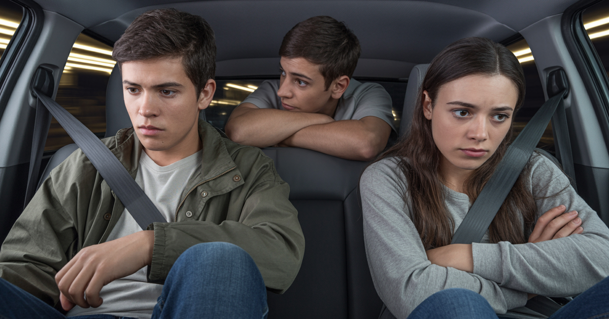 Man Pushes Female Friend Off His Lap To Respect His Relationship, Leaves Her Crying