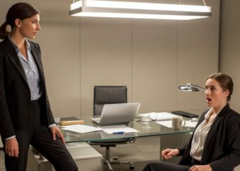 Co-Worker Mocked Her Hearing Loss, Didn’t Realize She Could Read Lips