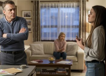 Daughter Calls It Favoritism After Dad Ties $15K To College, Not Her Relationship