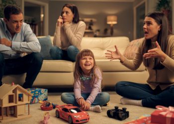 Uncle Says Wife’s Fault For Having A Daughter, Niece Educates Him Uncle Says Wife’s Fault For Having A Daughter, Niece Educates Him