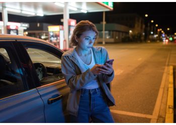 Woman Leaves Club Early “Out of Responsibility,” Then Abandons Friend Midway