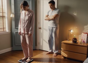 Fiancé Cancels Wedding Unless She Loses Weight, Then Demands Nude Weigh-In