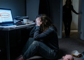 The Heartbreaking Moment A Teenager Realizes Her Sister Stole Her Concert Tickets