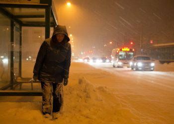 He Refuses To Pick Her Up During A Snowstorm, She Freezes For Three Hours