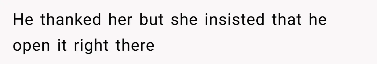Woman Bans Her Mother From Wedding Unless She Apologizes After Giving Fiancé A Humiliating “Joke” Gift He thanked her but she insisted that he open it right there
