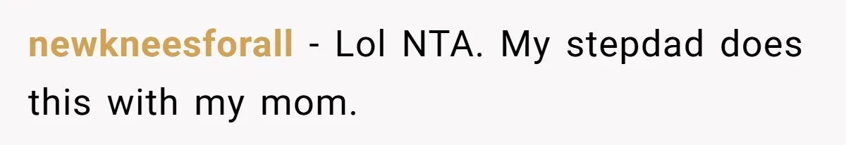 Deaf Teen And Her Sister Found A Brutal Way To Shut An Aunt Down newkneesforall − Lol NTA. My stepdad does this with my mom.