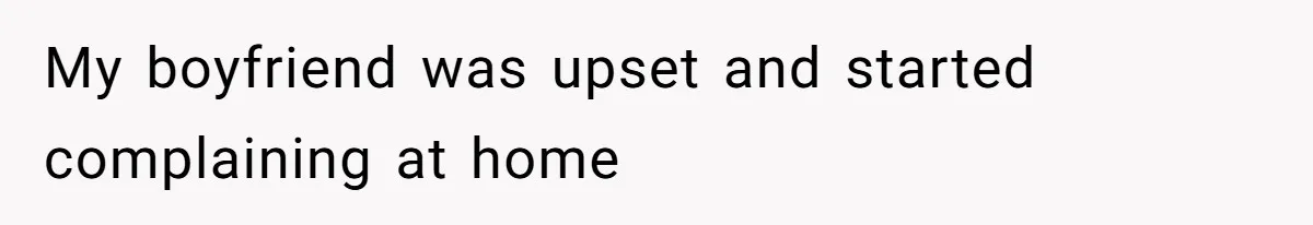 Doctor’s Inner Circle Mocks His Girlfriend’s Outfit And Degree, Then Claims “Medical Stuff” To Get Her To Leave My boyfriend was upset and started complaining at home