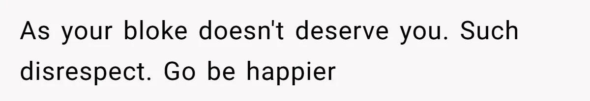 Doctor’s Inner Circle Mocks His Girlfriend’s Outfit And Degree, Then Claims “Medical Stuff” To Get Her To Leave As your bloke doesn't deserve you. Such disrespect. Go be happier