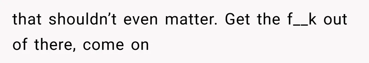 Woman Calls Out Her Date’s Picky Eating After He Embarrasses Her In Front Of Colleagues that shouldn’t even matter. Get the f__k out of there, come on